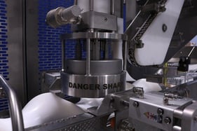 Close-up of a machine

Description automatically generated