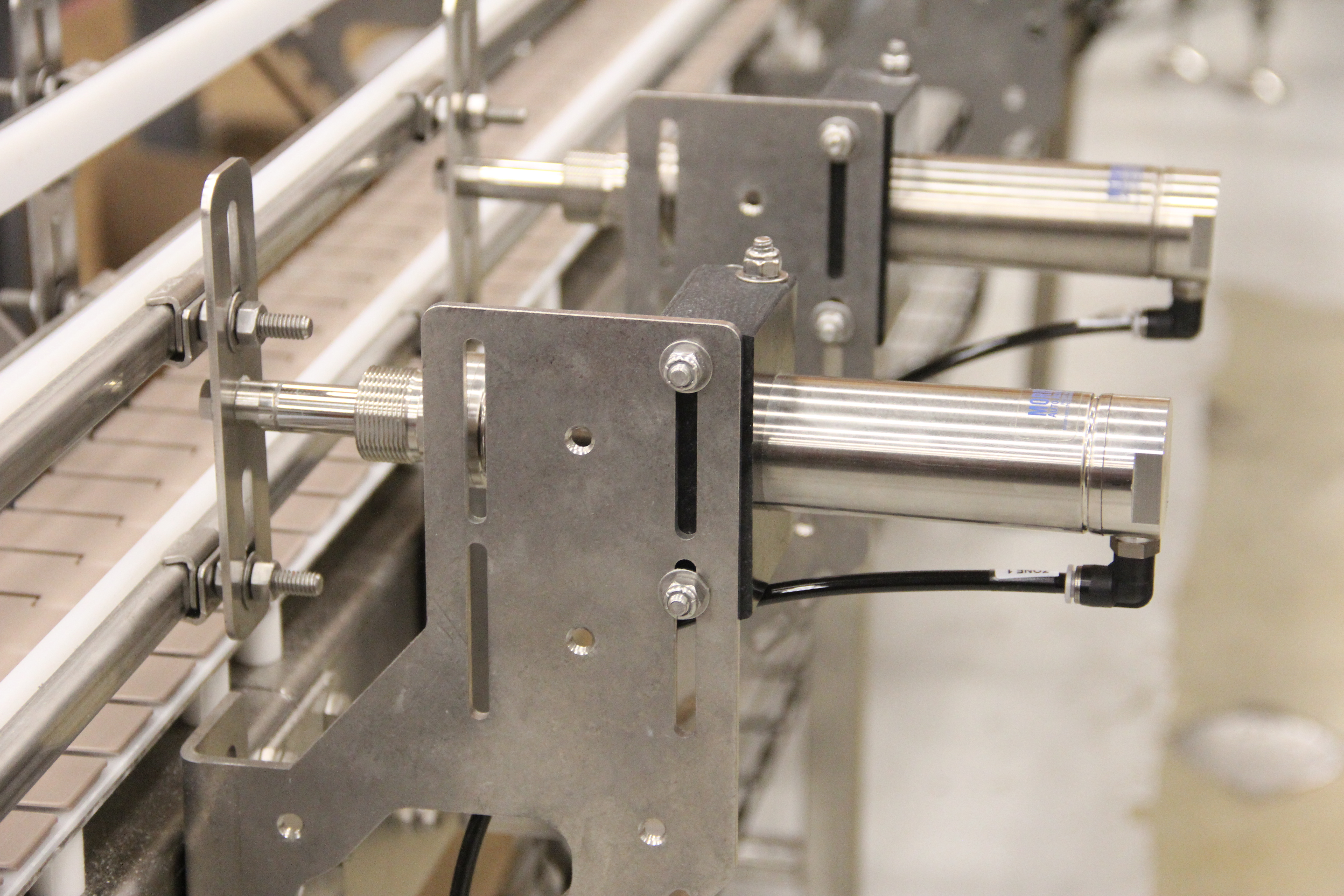 auto adjust rails